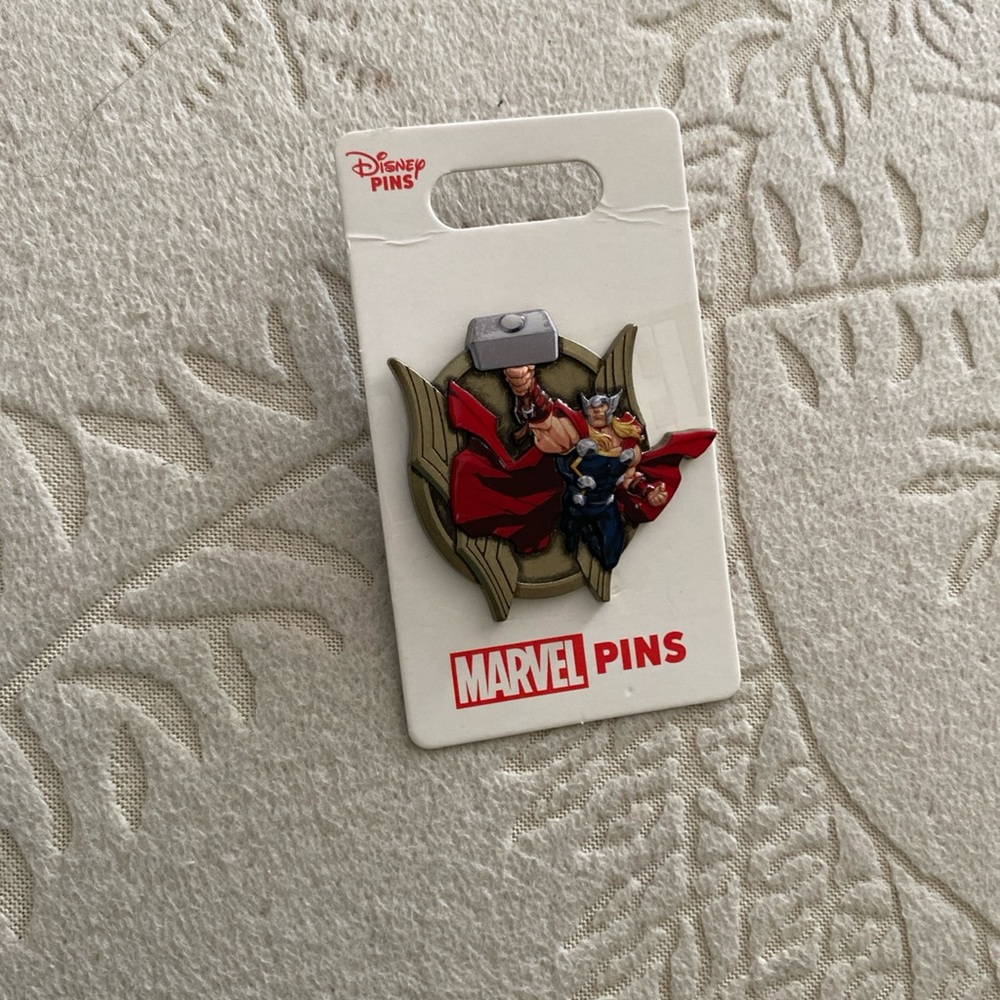 Disney Parks Marvel Thor Profile Spotlight OE Pin in hand BNWT